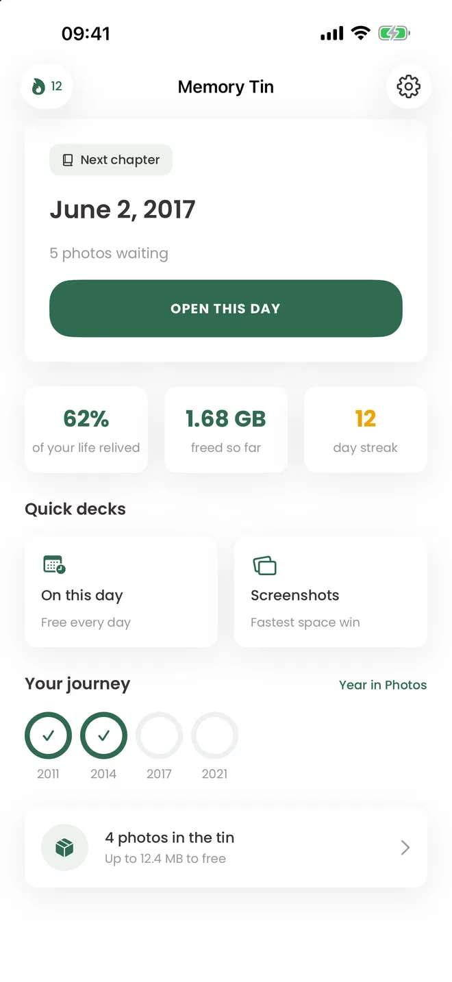 Home screen with next chapter, 62% of your life relived, 1.68 GB freed and a 12 day streak